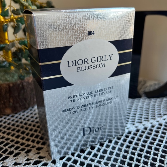 Dior Girly Palette Limited Edition Rare - Picture 4 of 5